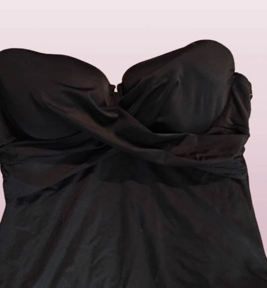 NEW One-Piece Swimsuit Size 1X Black  Criss-Cross Bust, No OriginalTags - Picture 2 of 5